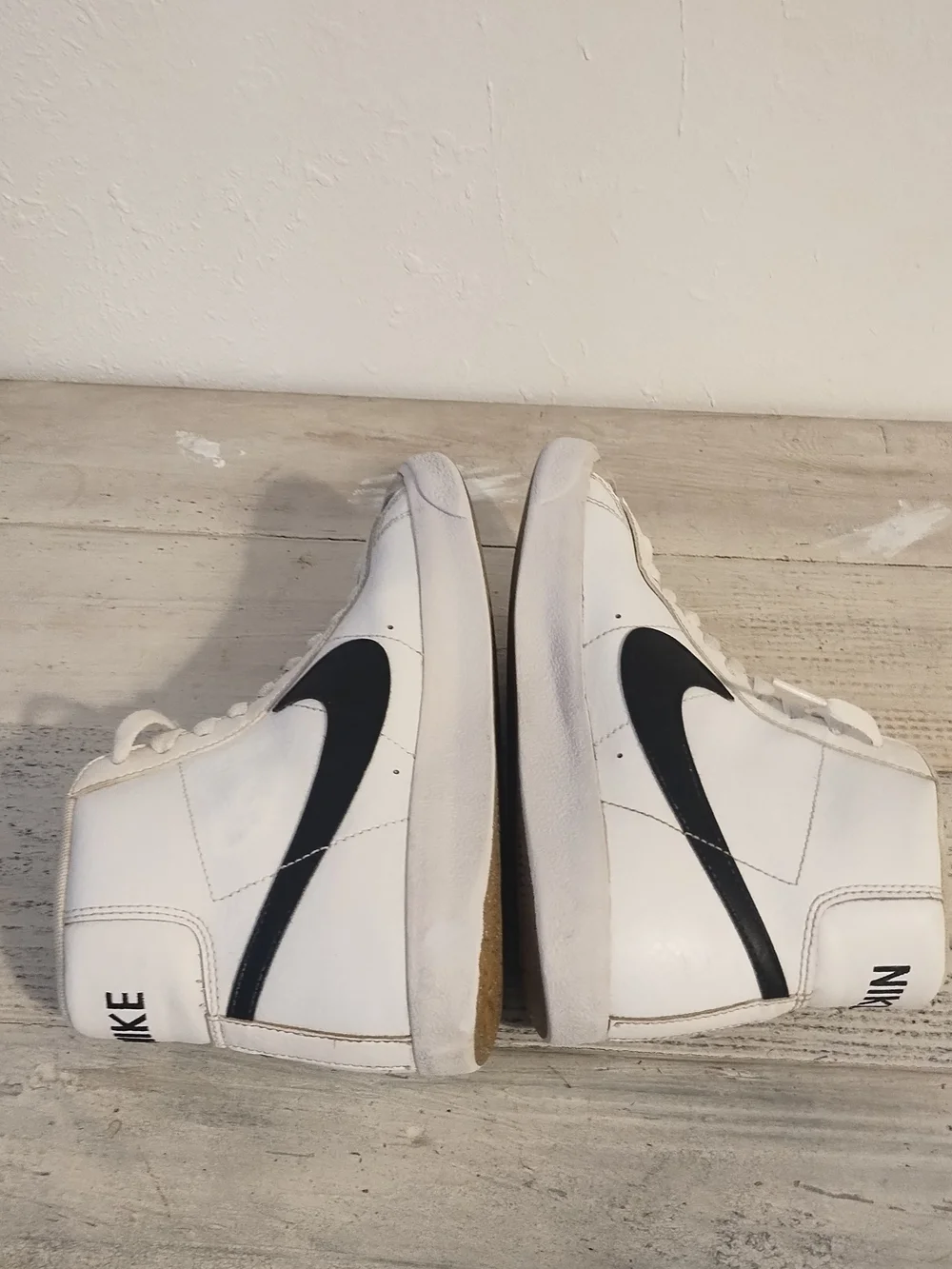 Nike Blazer Mid 77 Boys Size 7Y White Black Casual Leather Shoes Sneakers